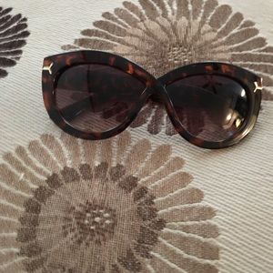 Ladies sunglasses